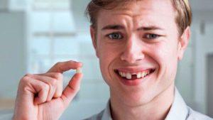 Knocked Out Tooth 660x371 300x169 1